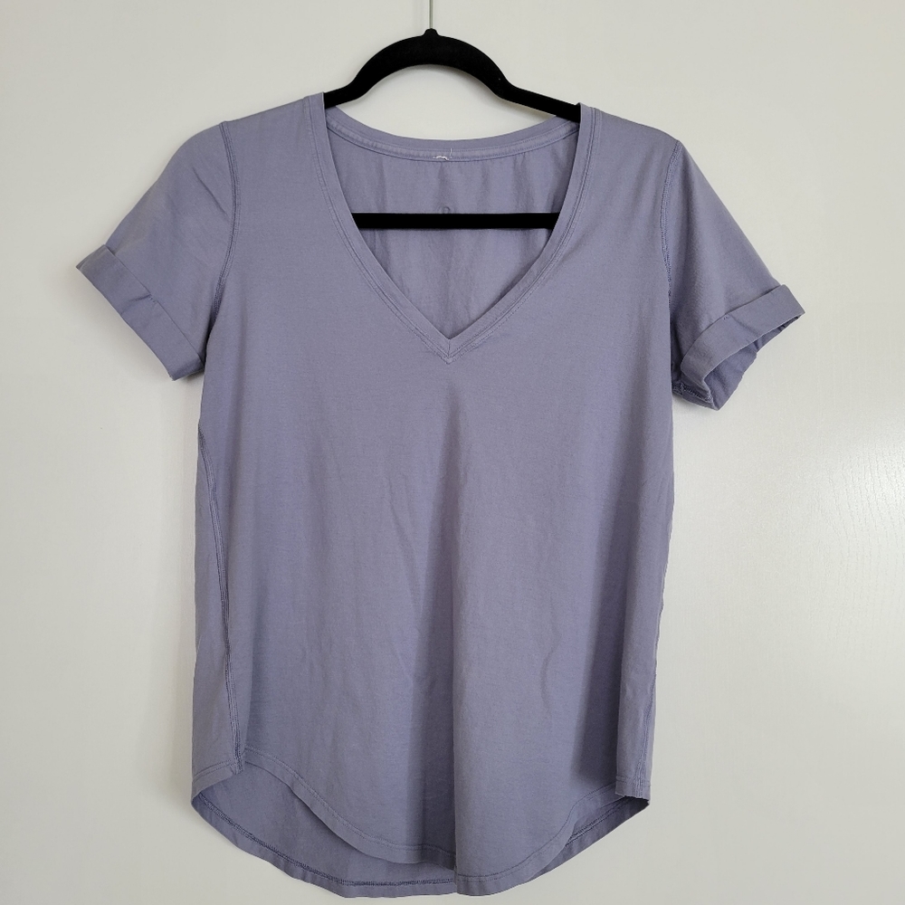 Lululemon Love Tee V Rolled Short Sleeve Shirt 6